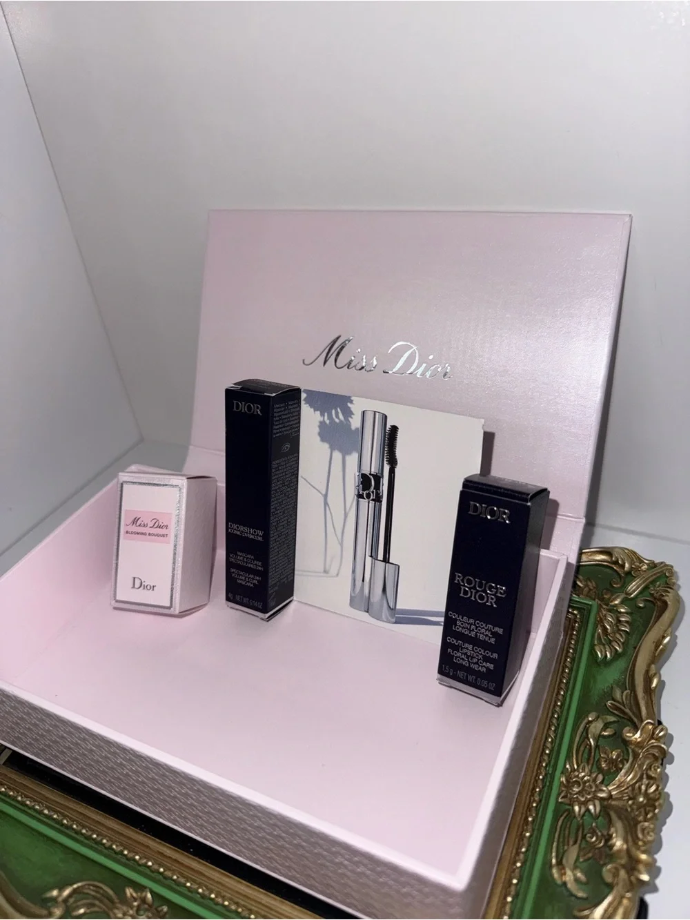 Miss Dior Blooming Bouquet Beauty Box